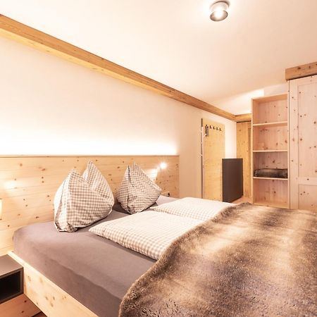 Quality Hosts Arlberg - Hotel Bergheim ซังคท์อันทอนอัมอาร์ลแบร์ก ภายนอก รูปภาพ
