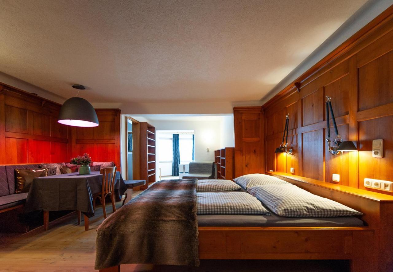 Quality Hosts Arlberg - Hotel Bergheim ซังคท์อันทอนอัมอาร์ลแบร์ก ภายนอก รูปภาพ