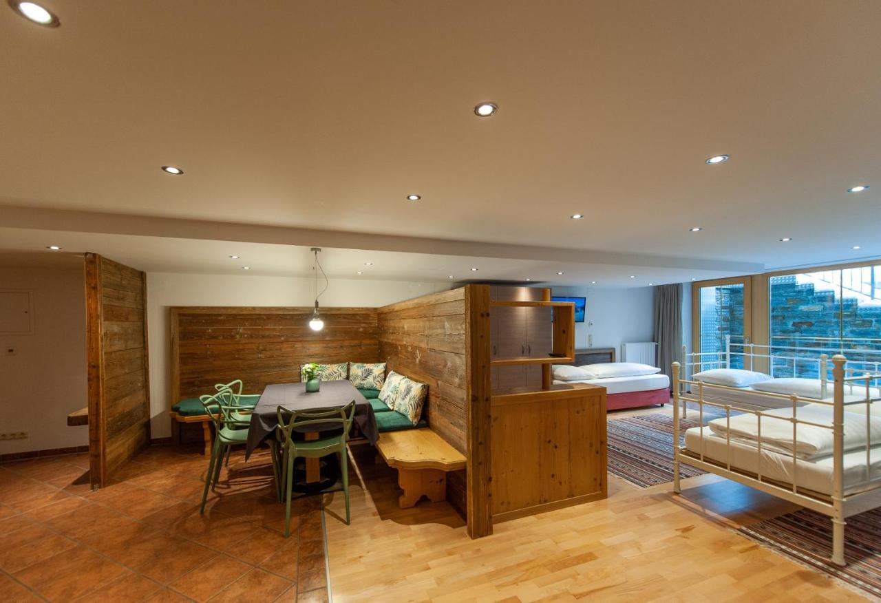 Quality Hosts Arlberg - Hotel Bergheim ซังคท์อันทอนอัมอาร์ลแบร์ก ภายนอก รูปภาพ