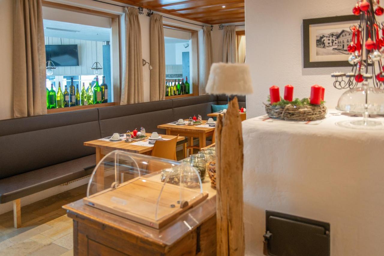 Quality Hosts Arlberg - Hotel Bergheim ซังคท์อันทอนอัมอาร์ลแบร์ก ภายนอก รูปภาพ