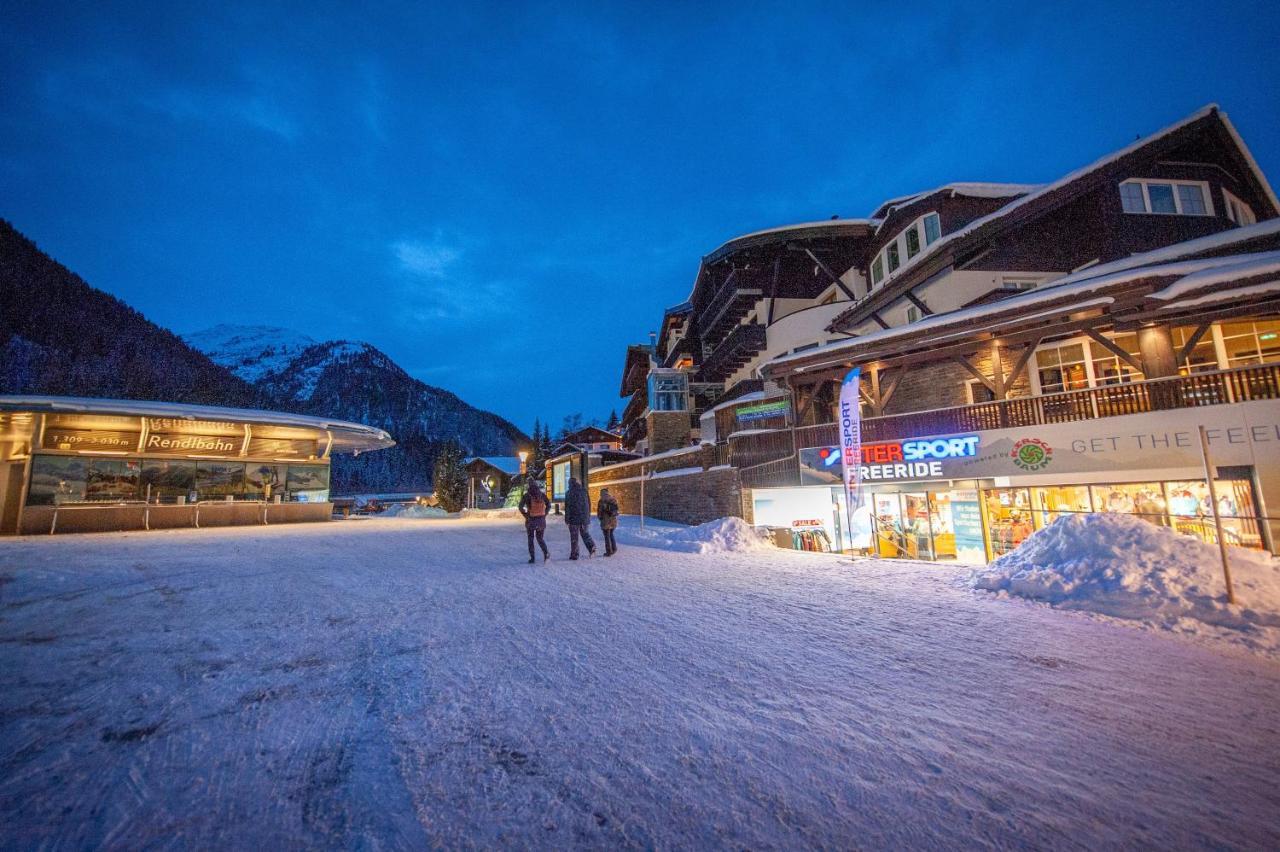 Quality Hosts Arlberg - Hotel Bergheim ซังคท์อันทอนอัมอาร์ลแบร์ก ภายนอก รูปภาพ