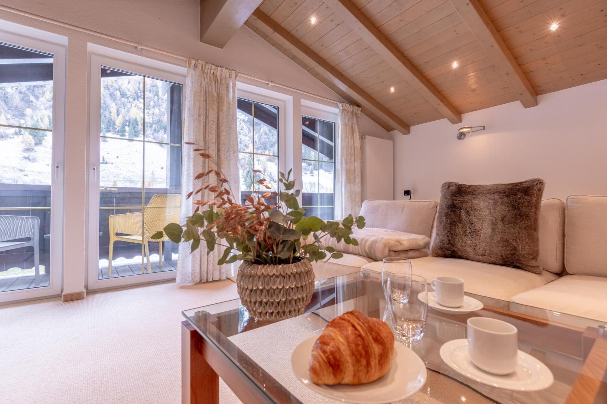 Quality Hosts Arlberg - Hotel Bergheim ซังคท์อันทอนอัมอาร์ลแบร์ก ภายนอก รูปภาพ